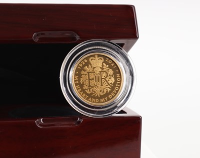 Lot 56 - ELIZABETH II £25 GOLD COIN