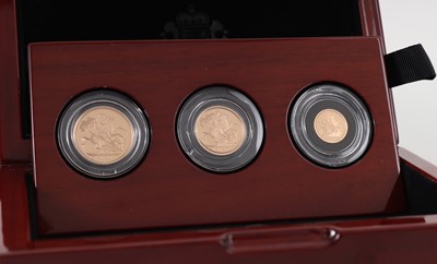 Lot 59 - ELIZABETH II GOLD SOVEREIGN, HALF SOVEREIGN AND QUARTER SOVEREIGN