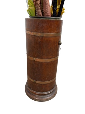 Lot 713 - OAK CYLINDRICAL BARREL STICK STAND
