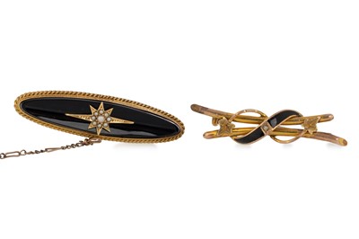 Lot 712 - TWO MOURNING BROOCHES
