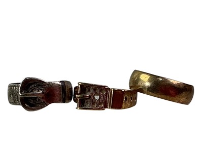 Lot 33 - THREE GOLD RINGS