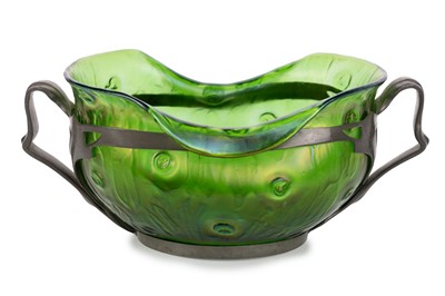 Lot ART NOUVEAU GLASS BOWL