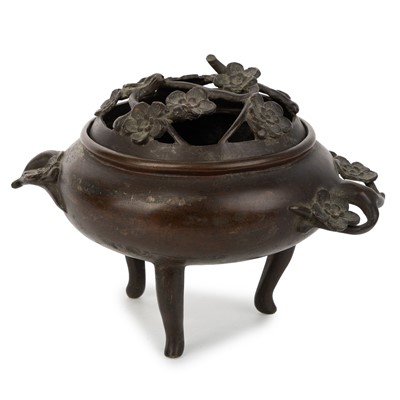 Lot 915 - JAPANESE BRONZE CENSER