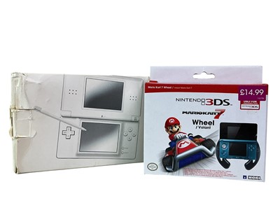 Lot 94 - NINTENDO DS LITE
