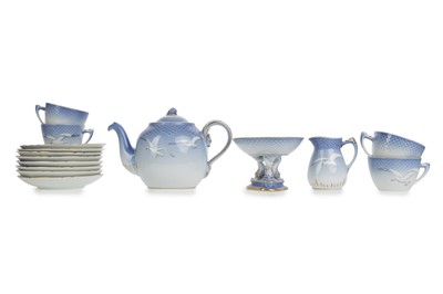 Lot 1656 - BING & GRONDHAL 'SEAGULL' TEA AND BREAKFAST SERVICE