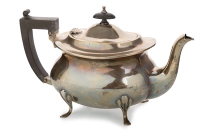 Lot 94 - EDWARD VII SILVER TEAPOT