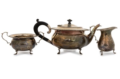 Lot 95 - GEORGE V SILVER THREE PIECE TEA SERVICE