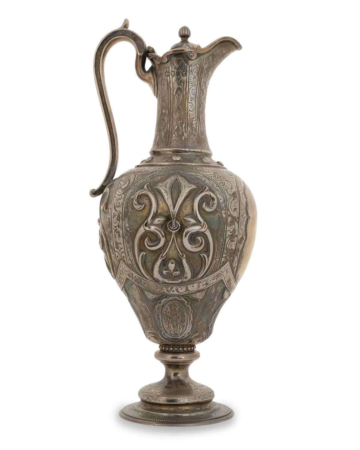 Lot 132 - VICTORIAN SILVER CLARET JUG