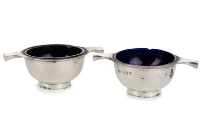 Lot 112 - PAIR OF GEORGE V SILVER OPEN SALTS