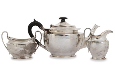 Lot 117 - GEORGE VI SCOTTISH SILVER THREE PIECE TEA SERVICE