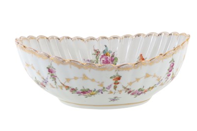Lot 1699 - DRESDEN PORCELAIN BOWL