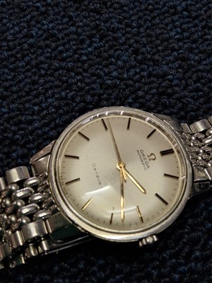 Lot 877 - OMEGA SEAMASTER