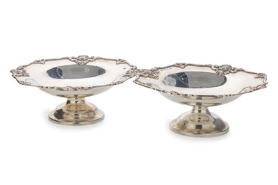 Lot 123 - PAIR OF GEORGE V SILVER COMPORTS