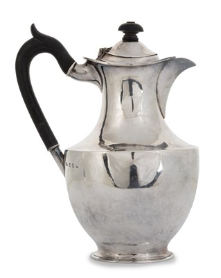 Lot 126 - GEORGE V SCOTTISH SILVER HOT WATER JUG