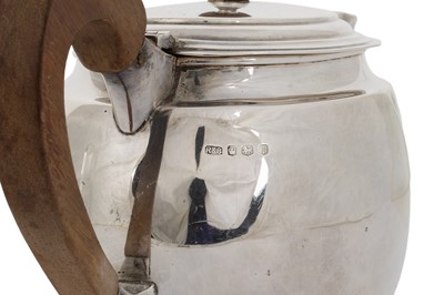 Lot 121 - ELIZABETH II SILVER TEAPOT