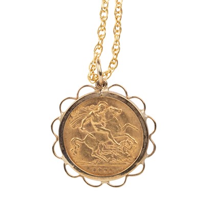 Lot 82 - HALF SOVEREIGN COIN PENDANT ON CHAIN