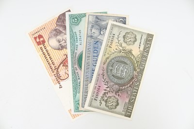 Lot 100 - GROUP OF FOREIGN BANK NOTES