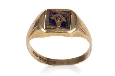 Lot 771 - GOLD MASONIC SWIVEL RING
