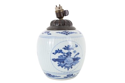 Lot 942 - CHINESE BLUE AND WHITE GINGER JAR