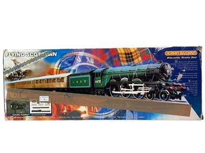Lot 70 - HORNBY FLYING SCOTSMAN ELECTRIC TRAIN SET