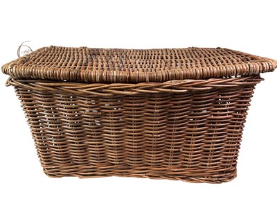 Lot 92 - WICKER PICNIC BASKET