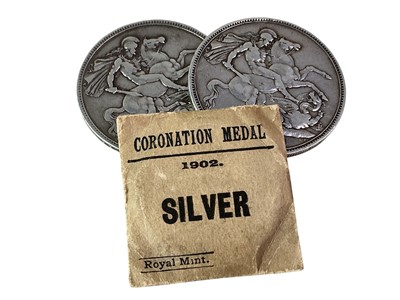 Lot 27 - KING EDWARD VII SILVER CORONATION MEDAL