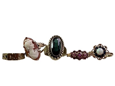 Lot 4 - FIVE GOLD RINGS