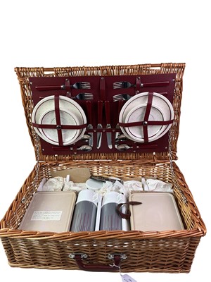 Lot 103 - VINTAGE PICNIC HAMPER