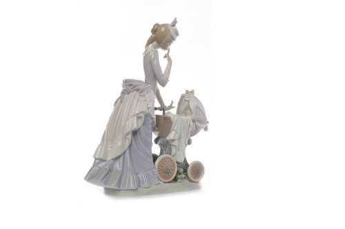 Lot 780 - LLADRO FIGURE GROUP 'BABY'S OUTING' by...