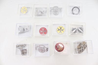 Lot 1272 - LARGE COLLECTION OF BUTTONS, BADGES AND INSIGNIA