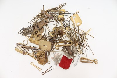 Lot 1279 - GROUP OF BRITISH REGIMENTAL INSIGNIA