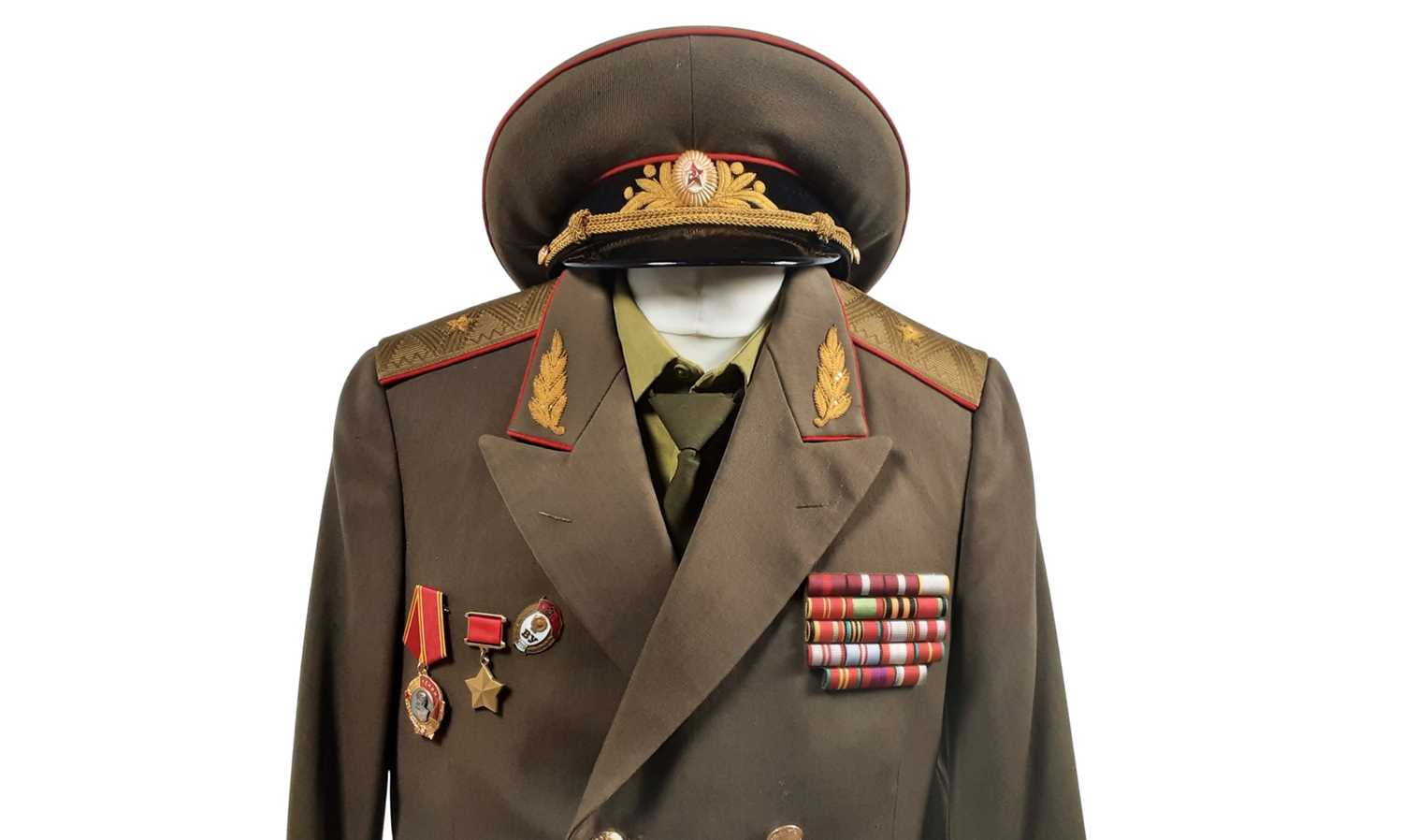 Lot 1281 - VINTAGE USSR ONE STAR GENERAL UNIFORM