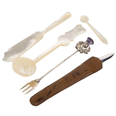 Lot 157 - EDWARDIAN SILVER PICKLE FORK