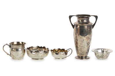 Lot 163 - EDWARD VII SILVER CREAM JUG