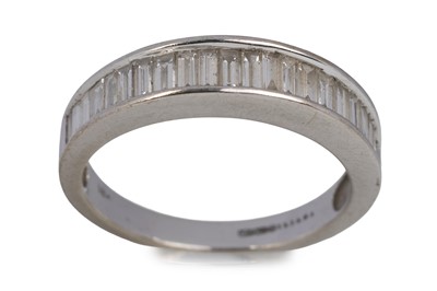 Lot DIAMOND HALF ETERNITY RING