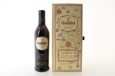 Lot 14 - GLENFIDDICH 19 YEAR OLD AGE OF DISCOVERY MADEIRA CASK FINISH