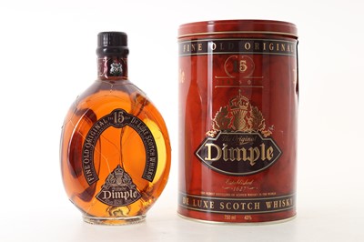 Lot 55 - DIMPLE 15 YEAR OLD 75CL