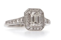 Lot 68 - GIA CERTIFICATED DIAMOND CLUSTER RING set with...