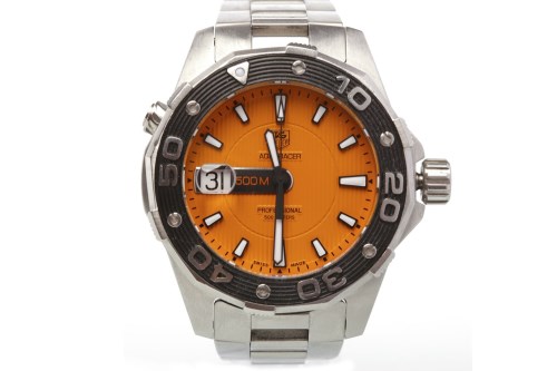 Lot 769 - GENTLEMAN'S TAG HEUER AQUARACER STAINLESS...