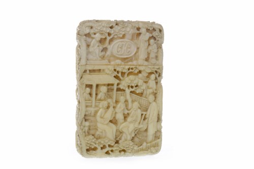 Lot 640 - EARLY 20TH CENTURY CHINESE IVORY CARD CASE...