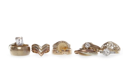Lot 33 - GROUP OF NINE CARAT GOLD RINGS to include two...
