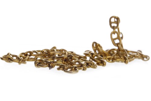 Lot 46 - FOURTEEN CARAT GOLD CHAIN NECKLACE formed by...