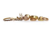 Lot 100 - GROUP OF NINE CARAT GOLD JEWELLERY including a...
