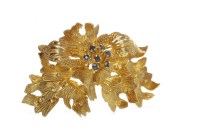 Lot 154 - EIGHTEEN CARAT GOLD FLORAL BROOCH 1960s, with...