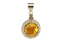 Lot 173 - CARVED AMBER PENDANT set with a cabochon...
