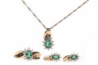 Lot 169 - SUITE OF GREEN GEM AND DIAMOND SET JEWELLERY...