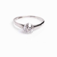 Lot 1842 - EARLY TWENTIETH CENTURY DIAMOND SOLITAIRE RING...