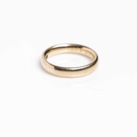Lot 1878 - EIGHTEEN CARAT GOLD WEDDING BAND marked 18,...