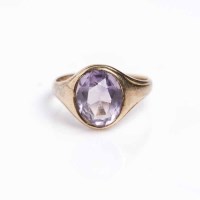 Lot 1925 - VICTORIAN AMETHYST DRESS RING the large...