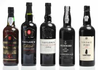 Lot 1384 - SANDEMAN 1982 VINTAGE PORT Oprto, Portugal,...